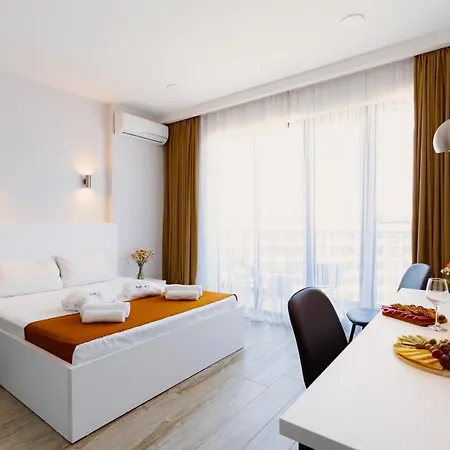 Next Orange Hotel Official 巴统 外观 照片