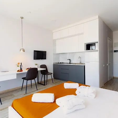 Next Orange Hotel Official 巴统 外观 照片