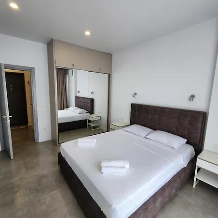 Next Orange Hotel Official 巴统 外观 照片
