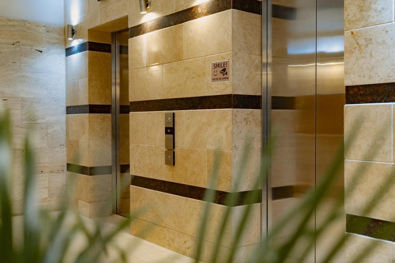 Hotel apartamentowy Next Orange Official *